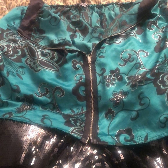 Charlotte Russe size XL green & black print silky racerback camisole zip front - Picture 6 of 16